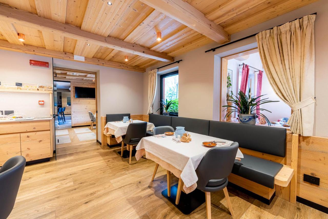 Garni Letizia Acomodação com café da manhã Campitello di Fassa Exterior foto