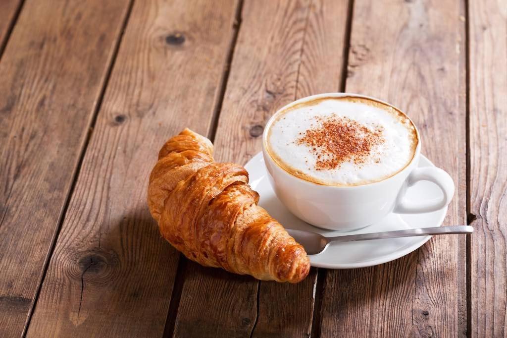 Garni Letizia Acomodação com café da manhã Campitello di Fassa Exterior foto